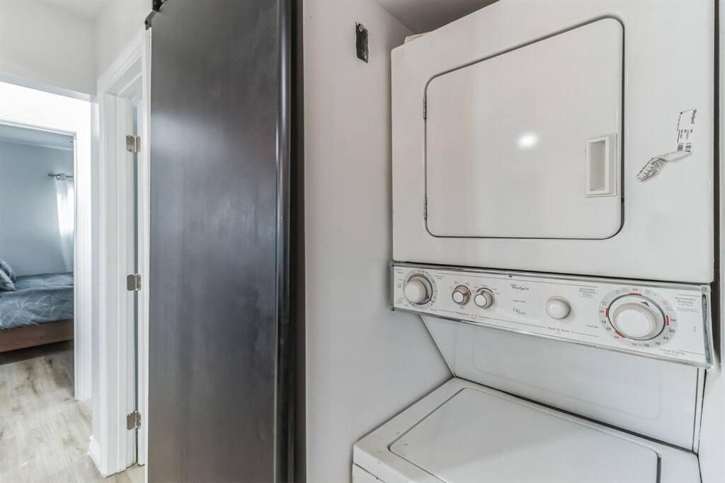Modern City Ranch 3 Bdrm Family Home Access By Dirt Road Palmdale Exterior foto